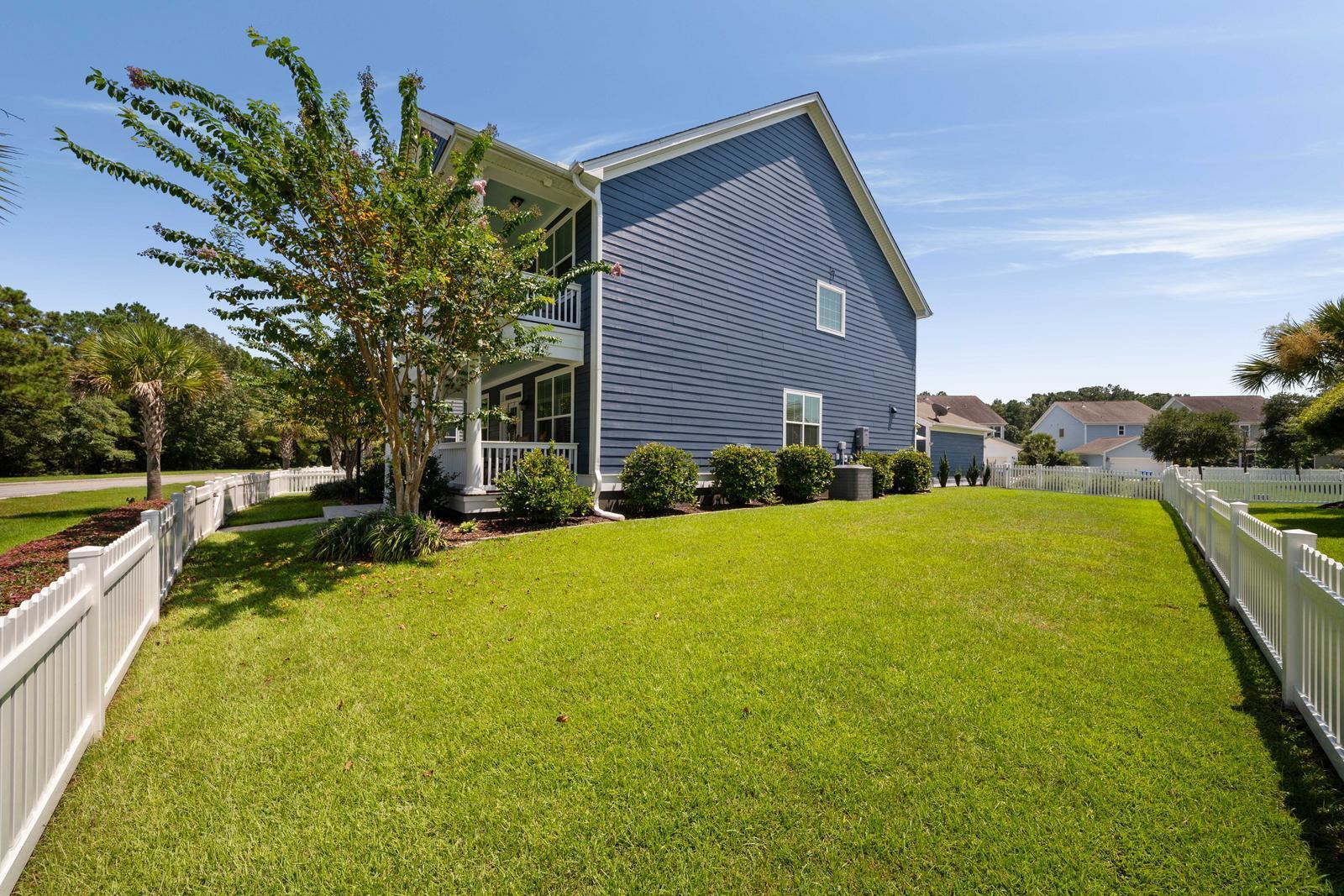 3369 Stockdale Street