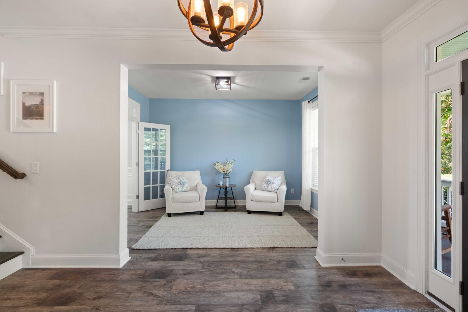 3369 Stockdale Street