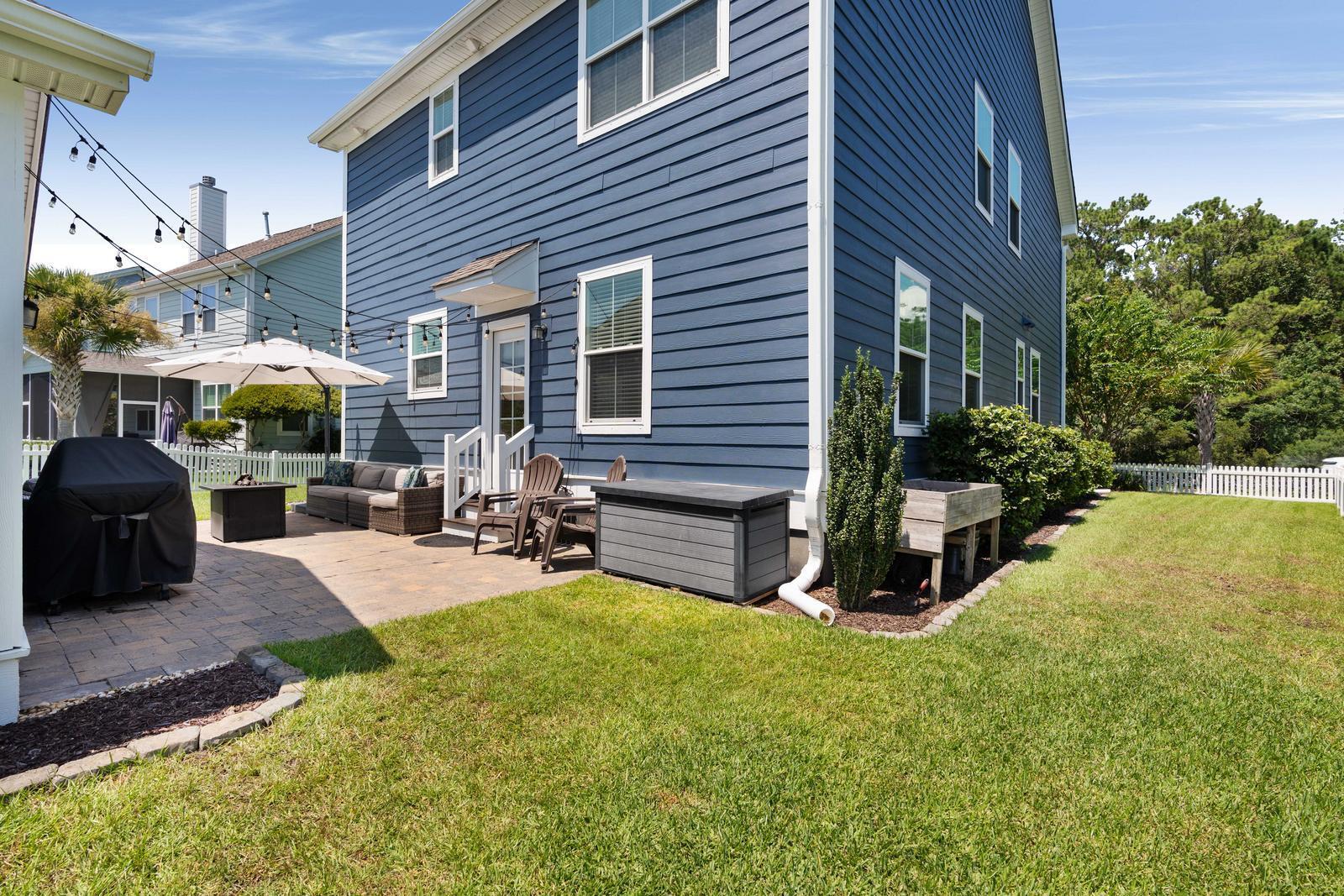 3369 Stockdale Street