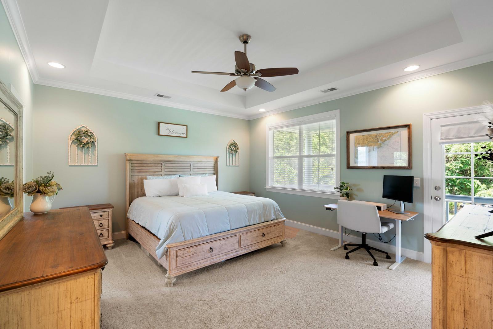 3369 Stockdale Street