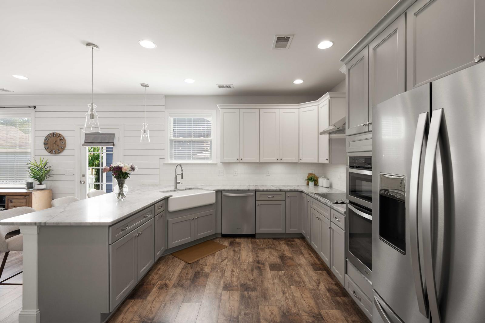 3369 Stockdale Street