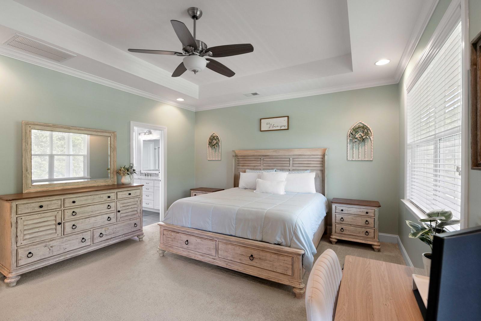 3369 Stockdale Street