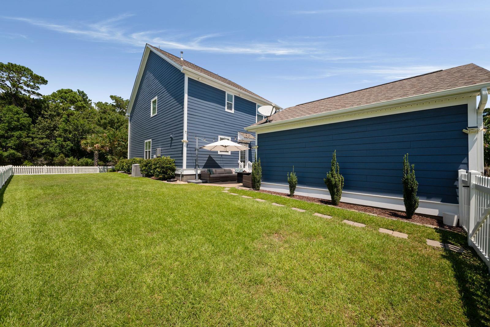 3369 Stockdale Street