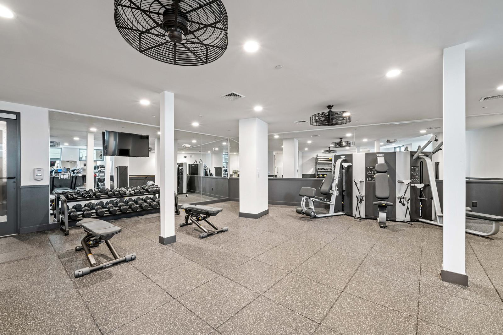 5 Gadsdenboro Street # 319