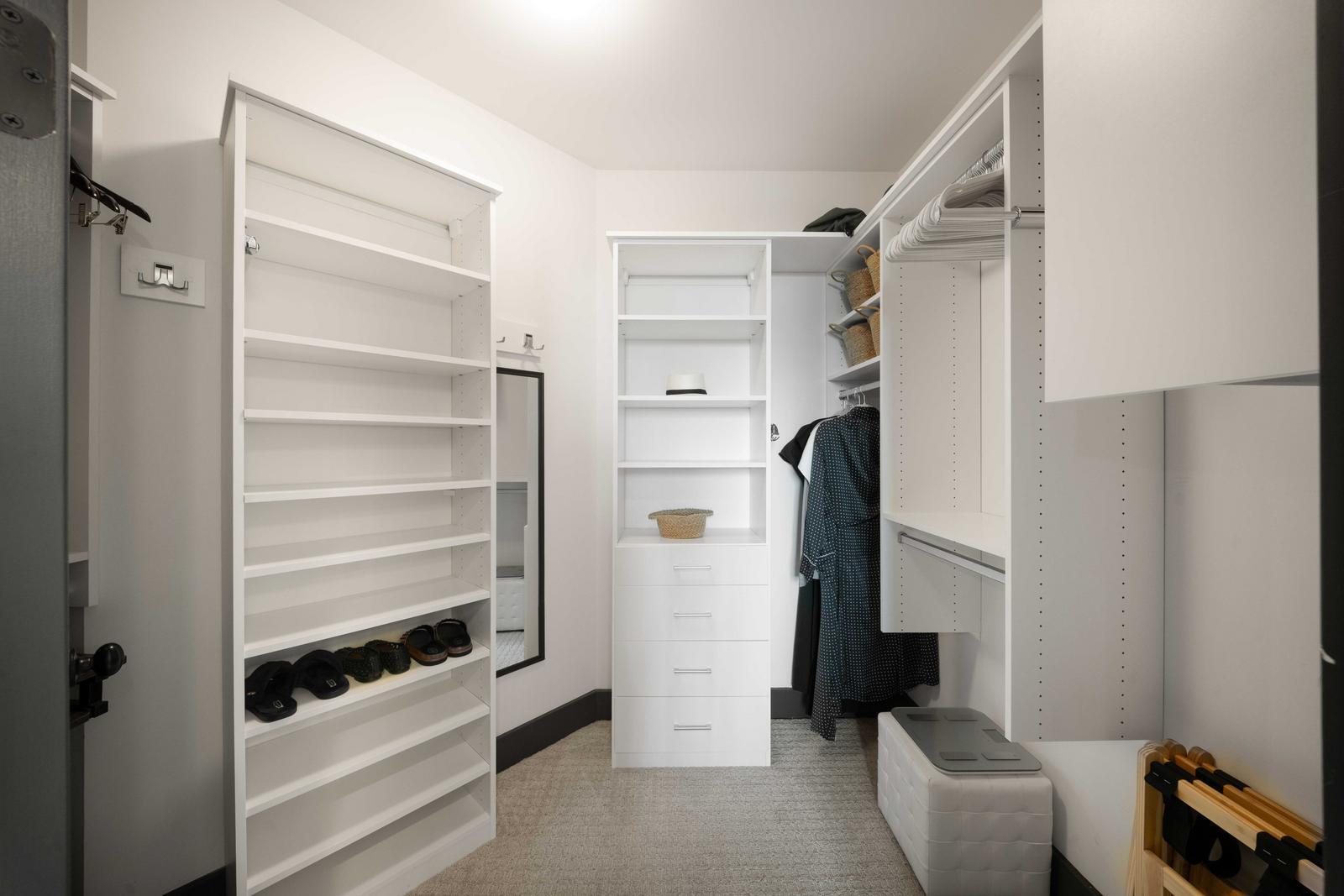 5 Gadsdenboro Street # 319