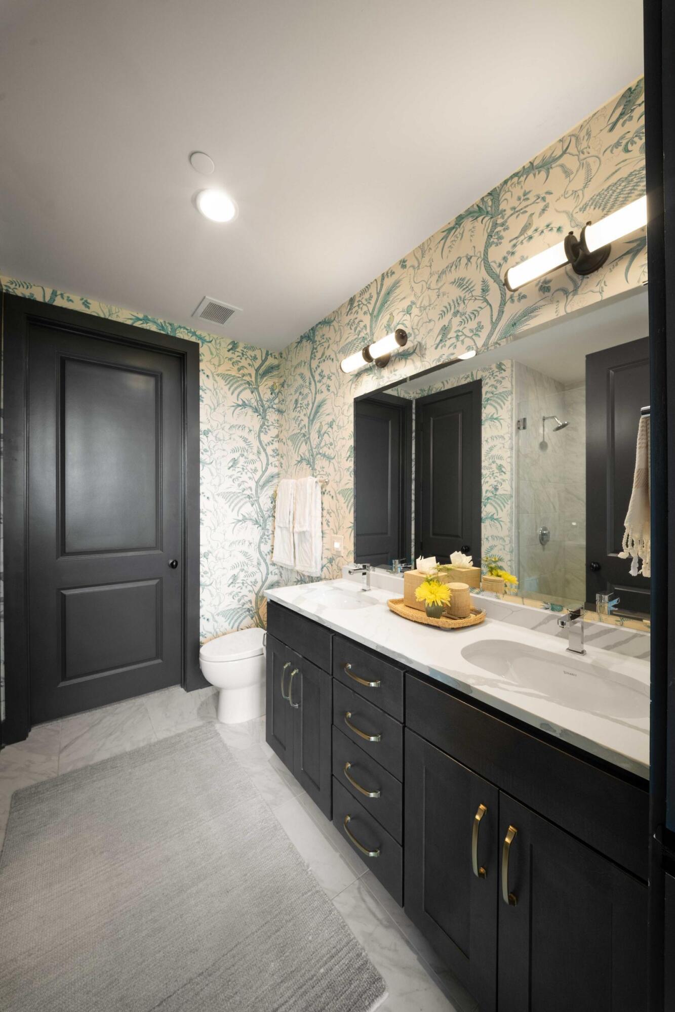 5 Gadsdenboro Street # 319