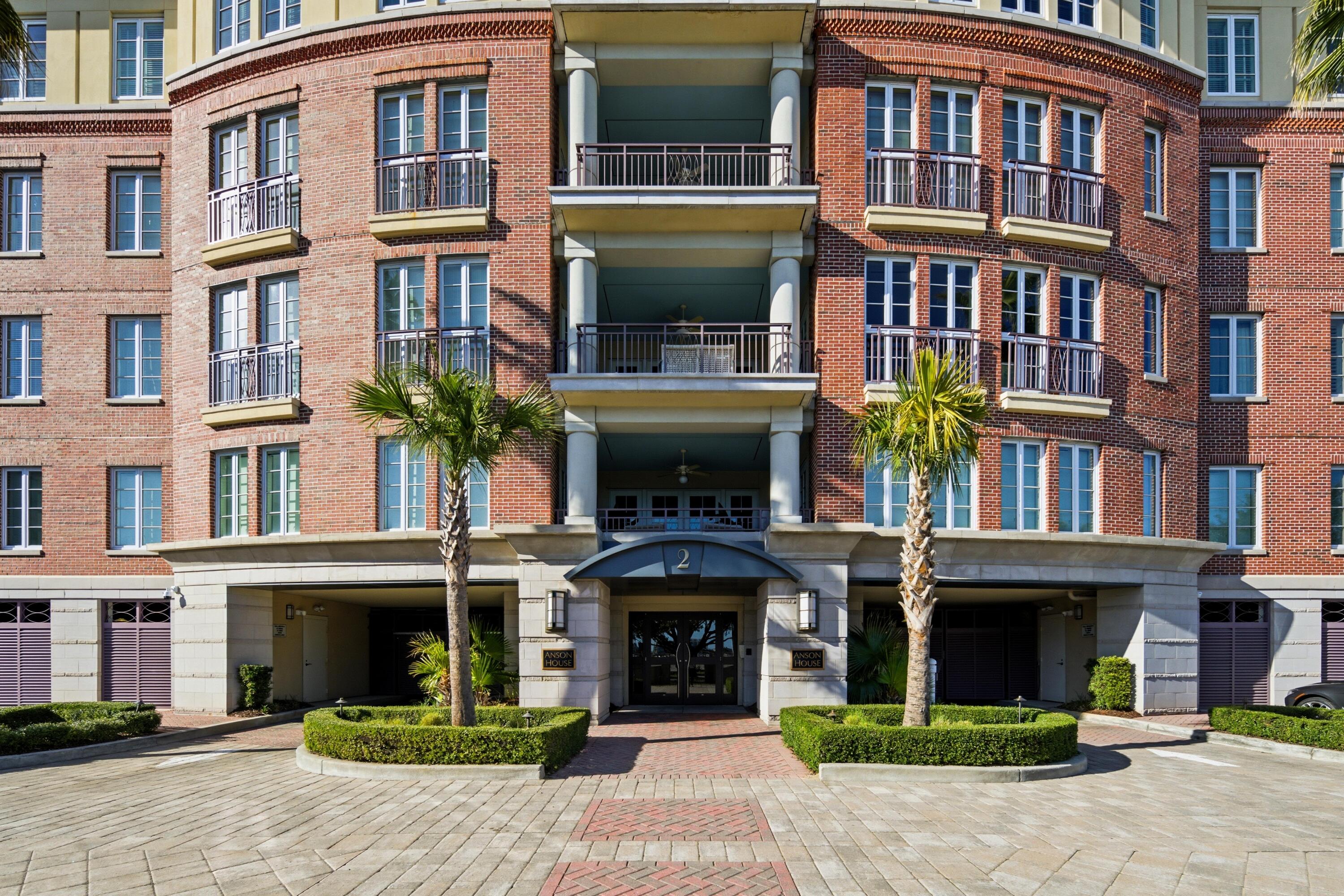 2 Laurens Street 3 E