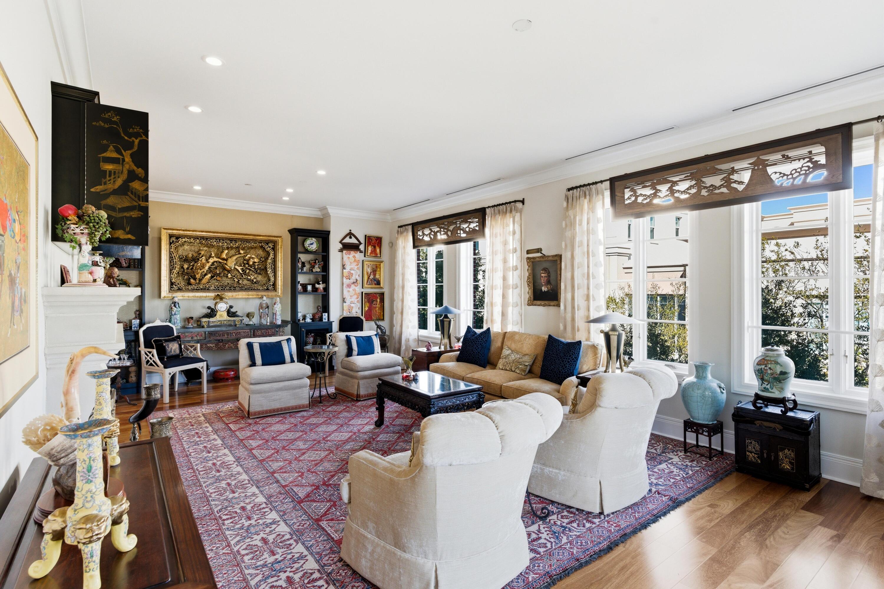 2 Laurens Street 3 E