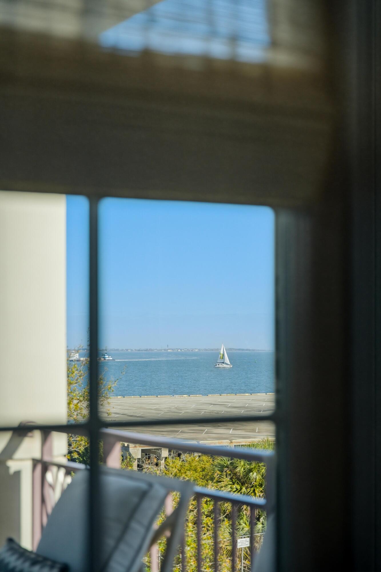 2 Laurens Street 3 E