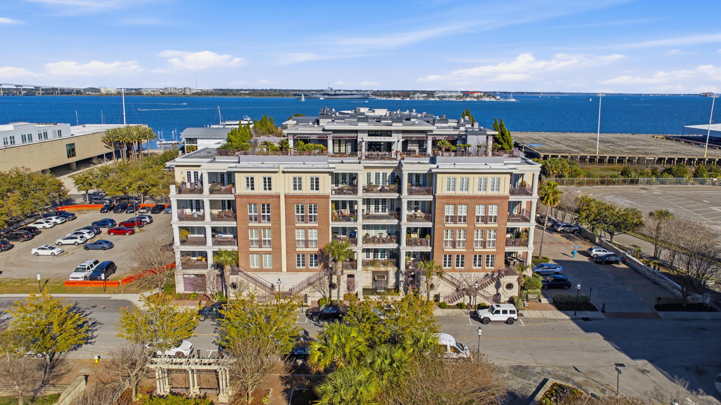 2 Laurens Street 3 E