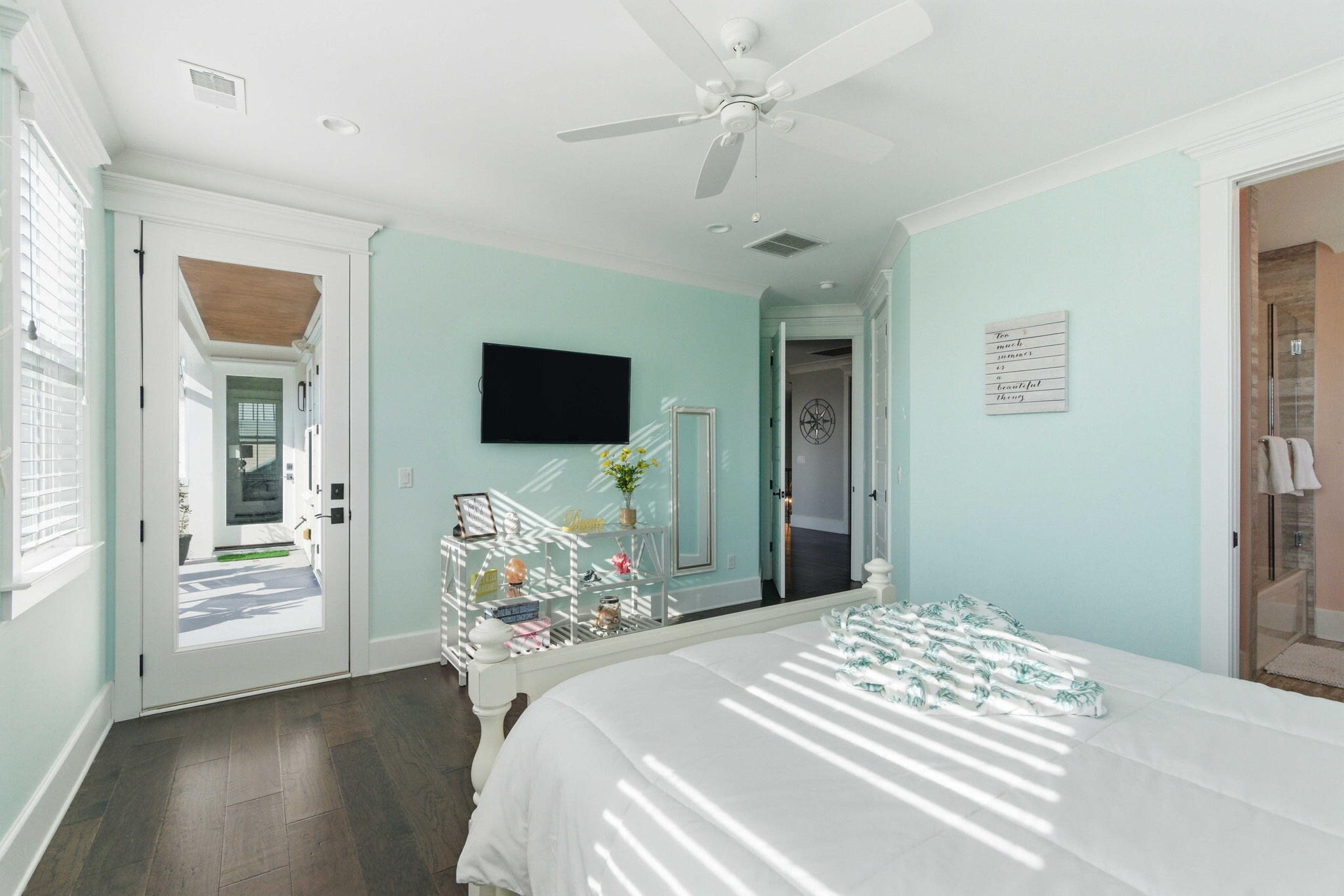 3020 Intracoastal View Drive