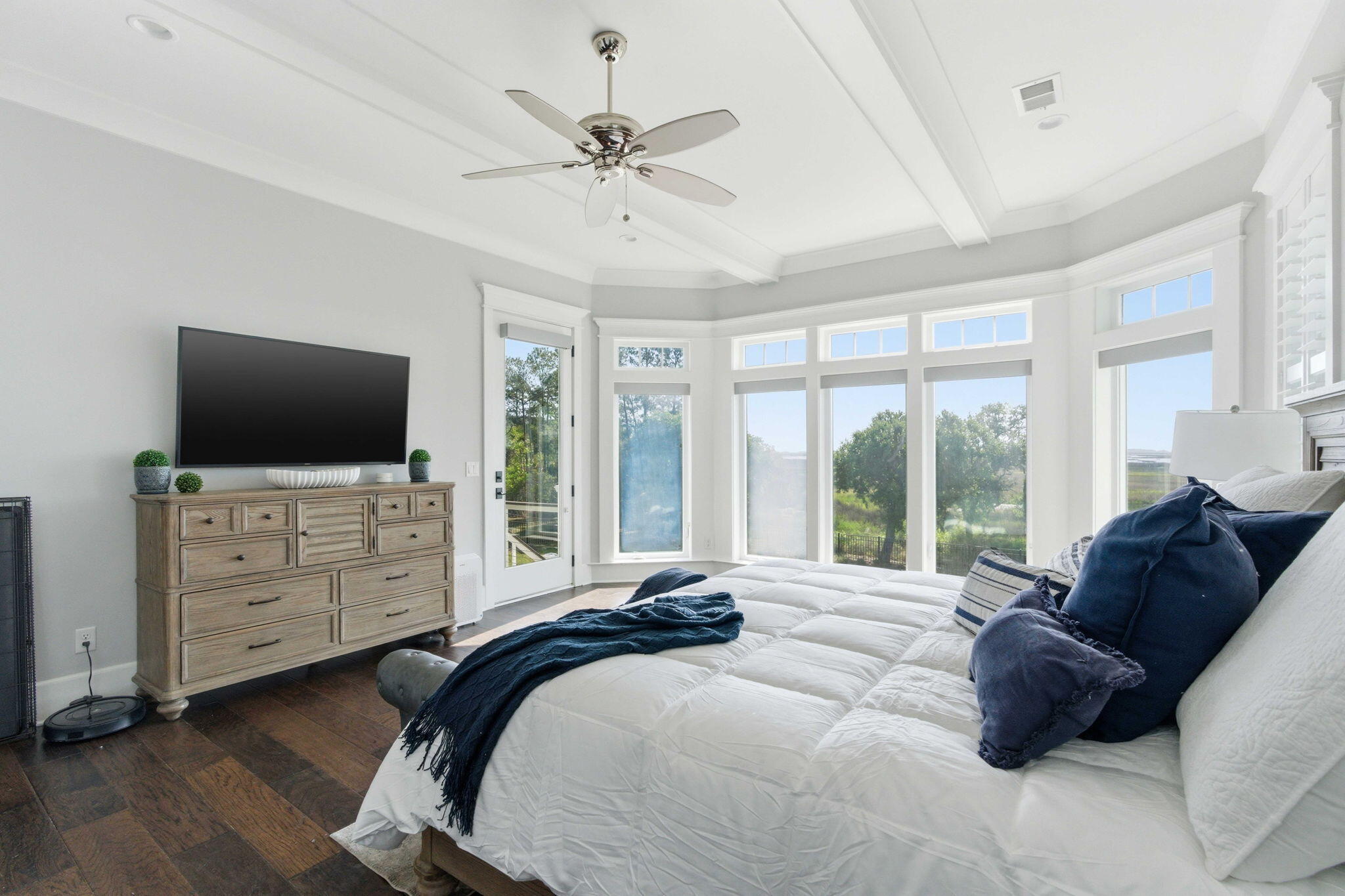 3020 Intracoastal View Drive