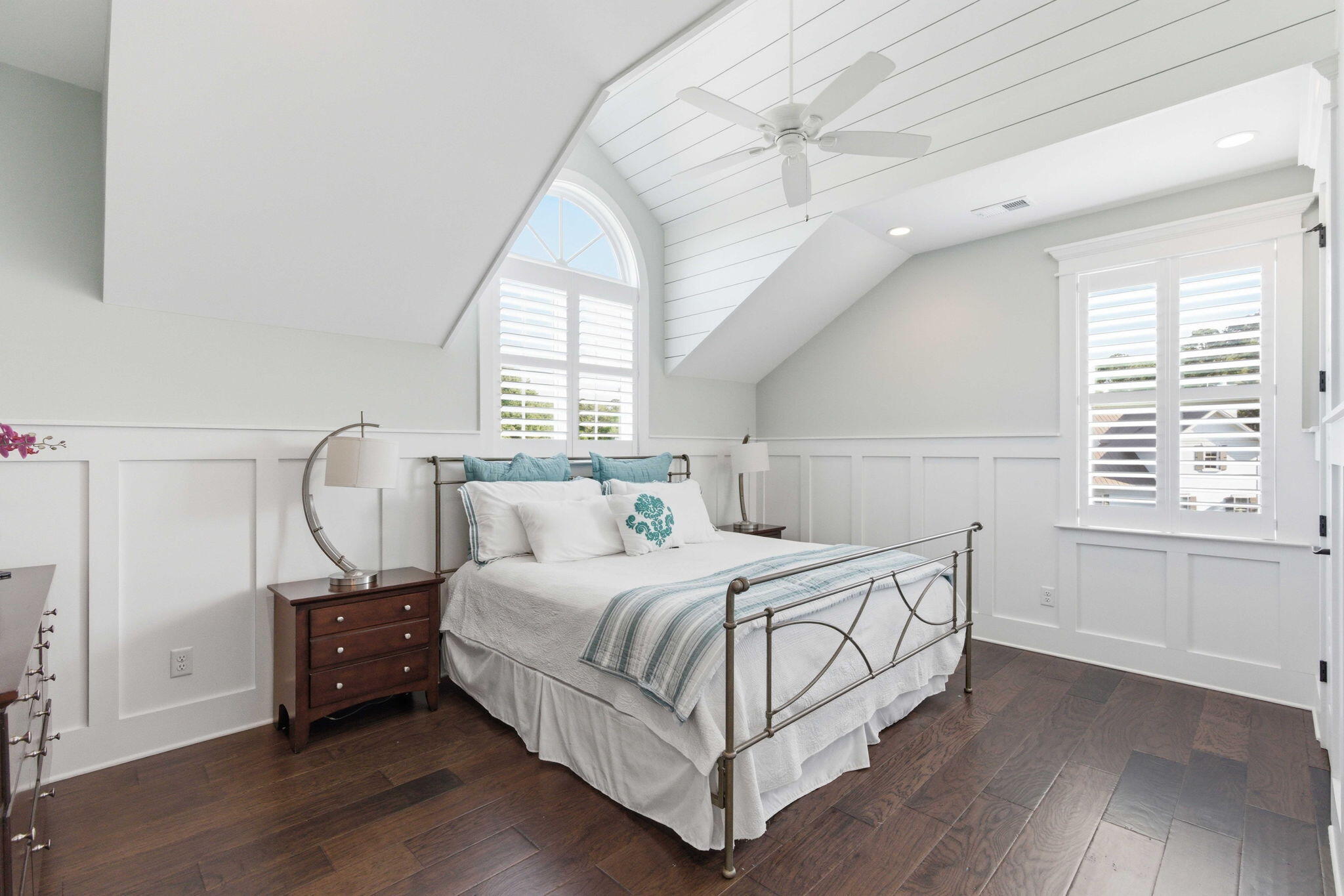 3020 Intracoastal View Drive