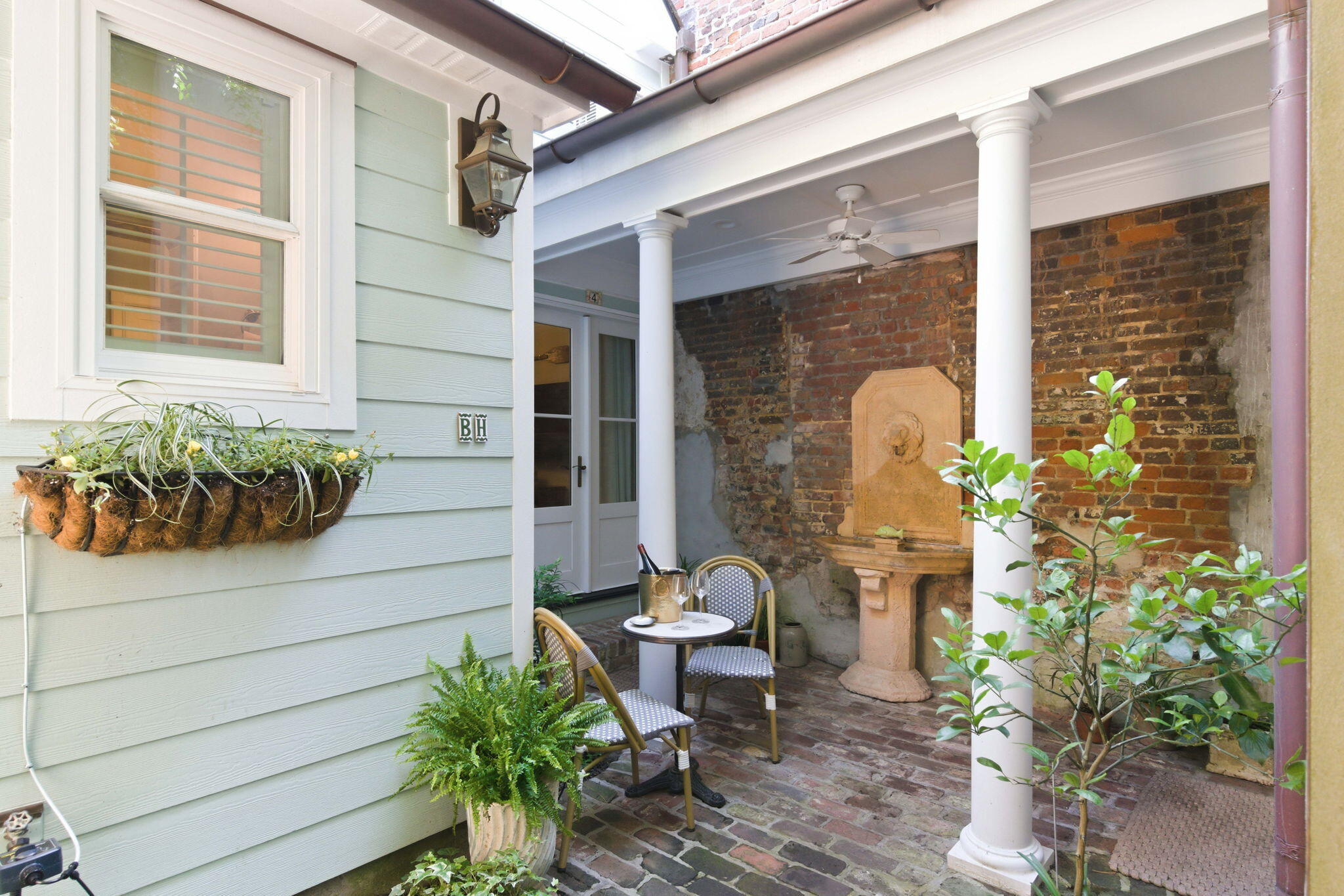 4 Tradd Street