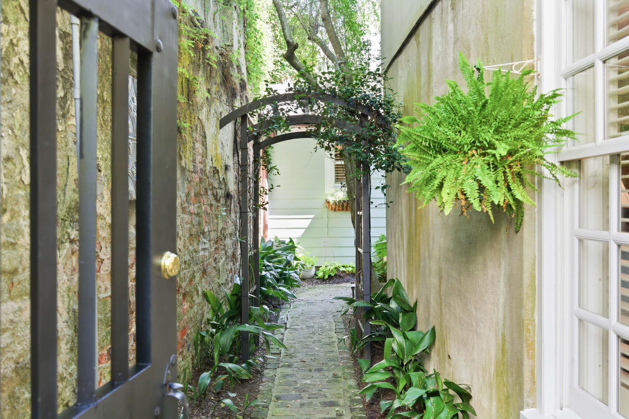 4 Tradd Street