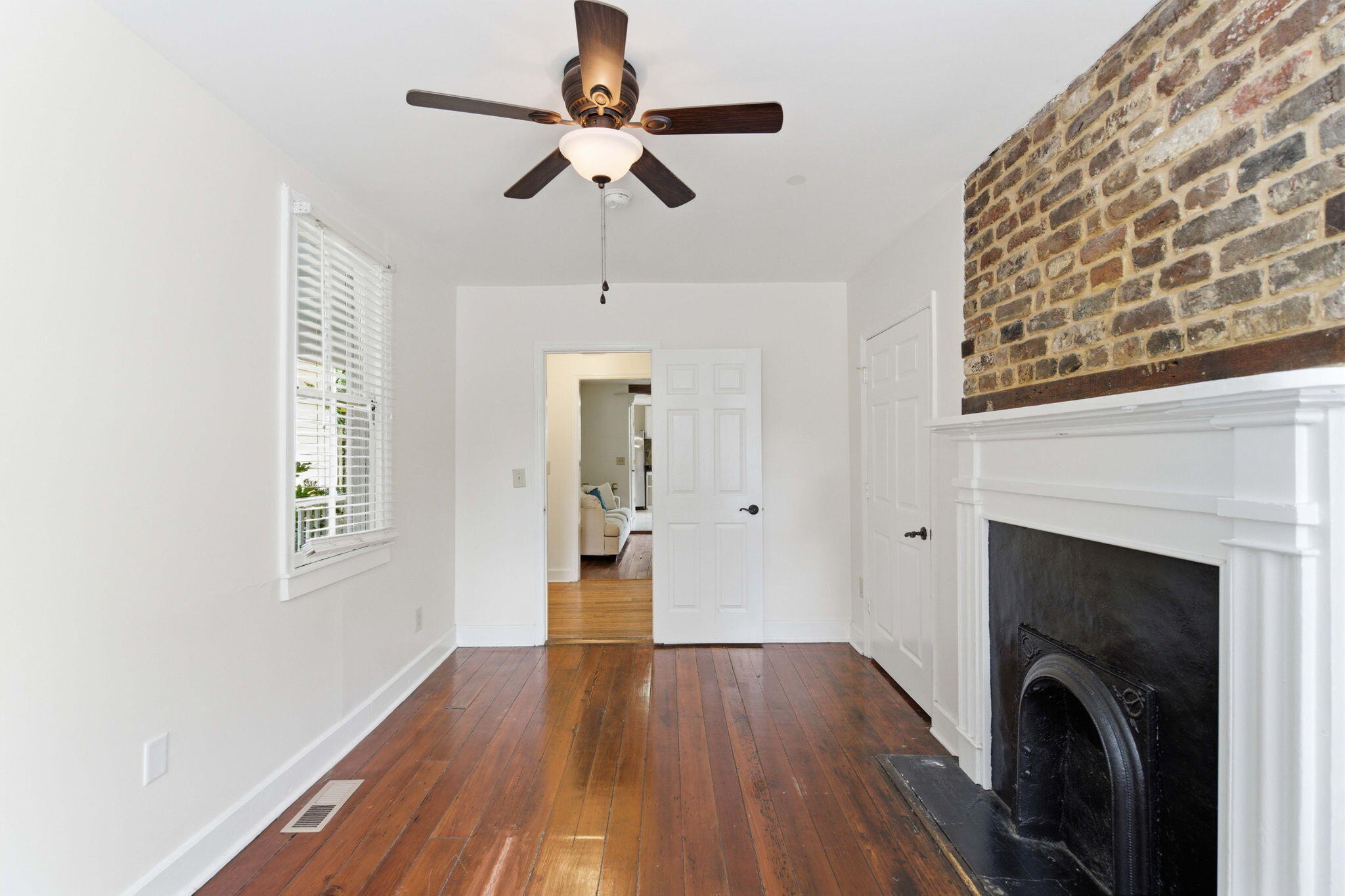 41 Coming Street