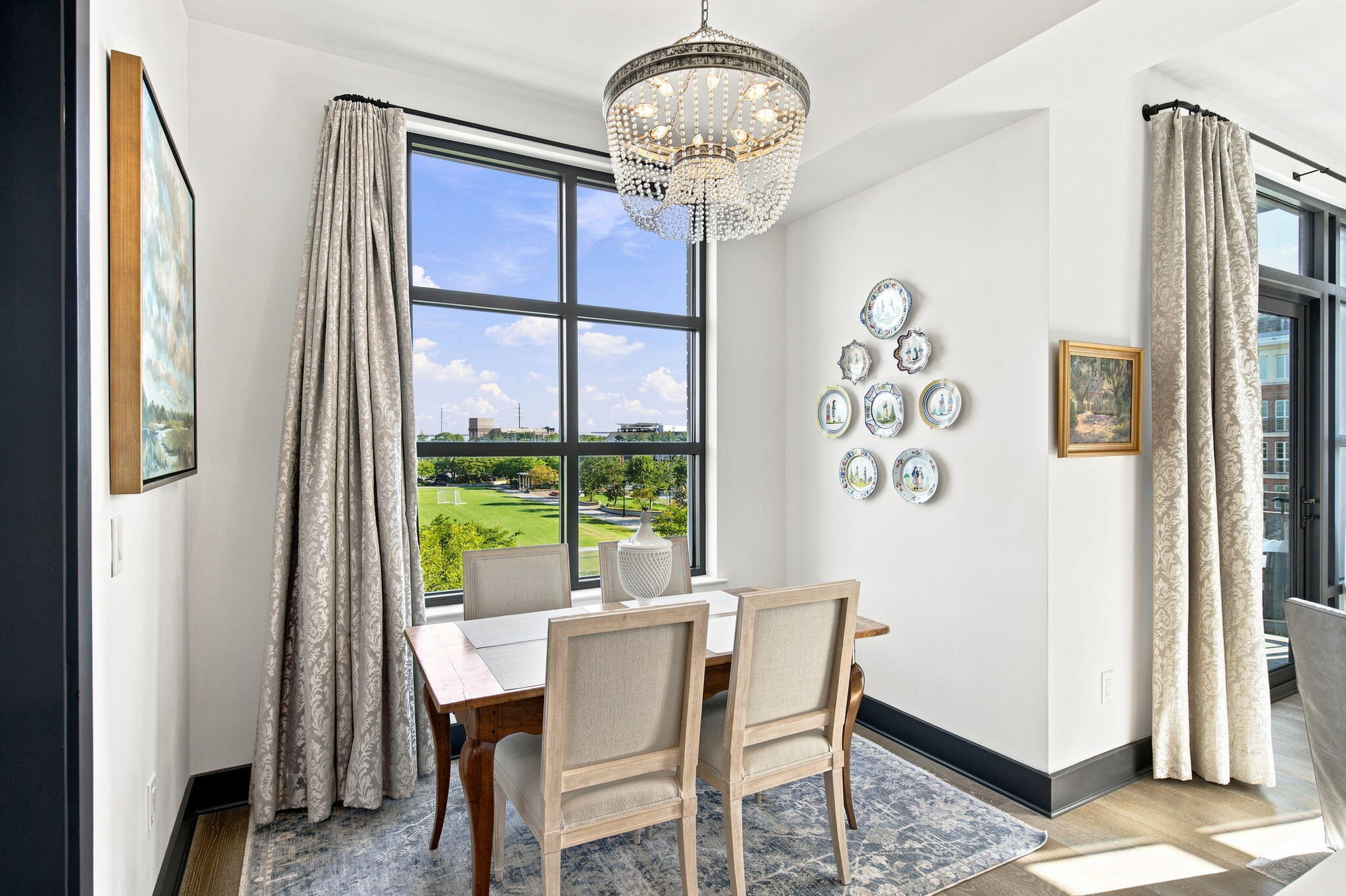 5 Gadsdenboro Street # 319