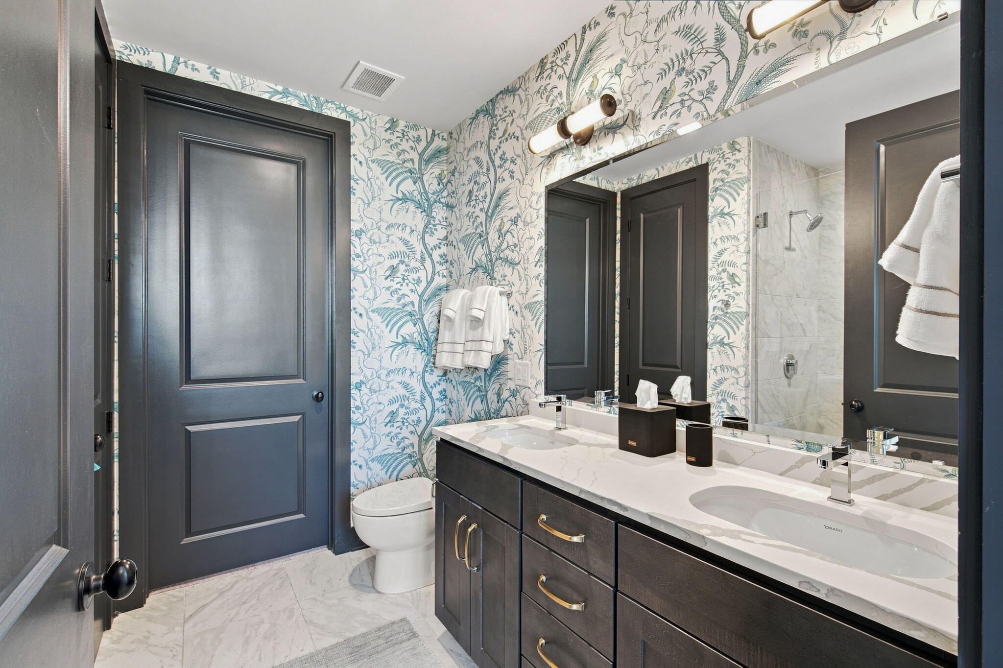 5 Gadsdenboro Street # 319