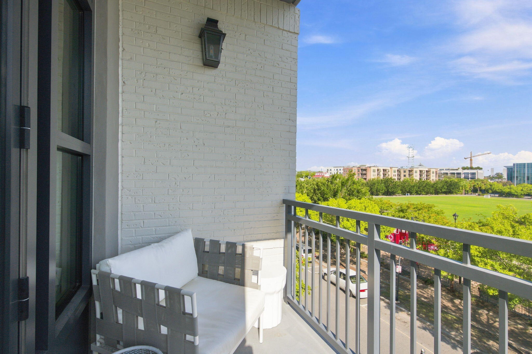 5 Gadsdenboro Street # 319