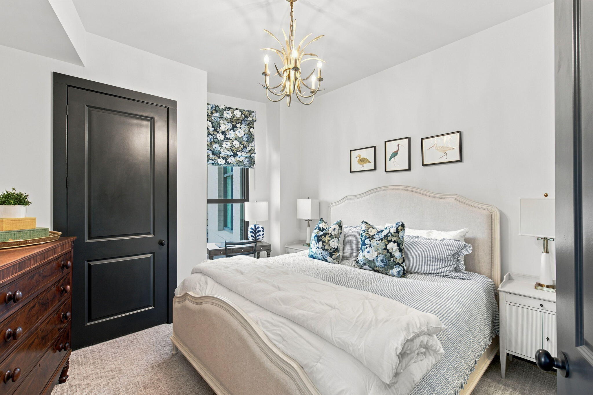 5 Gadsdenboro Street # 319
