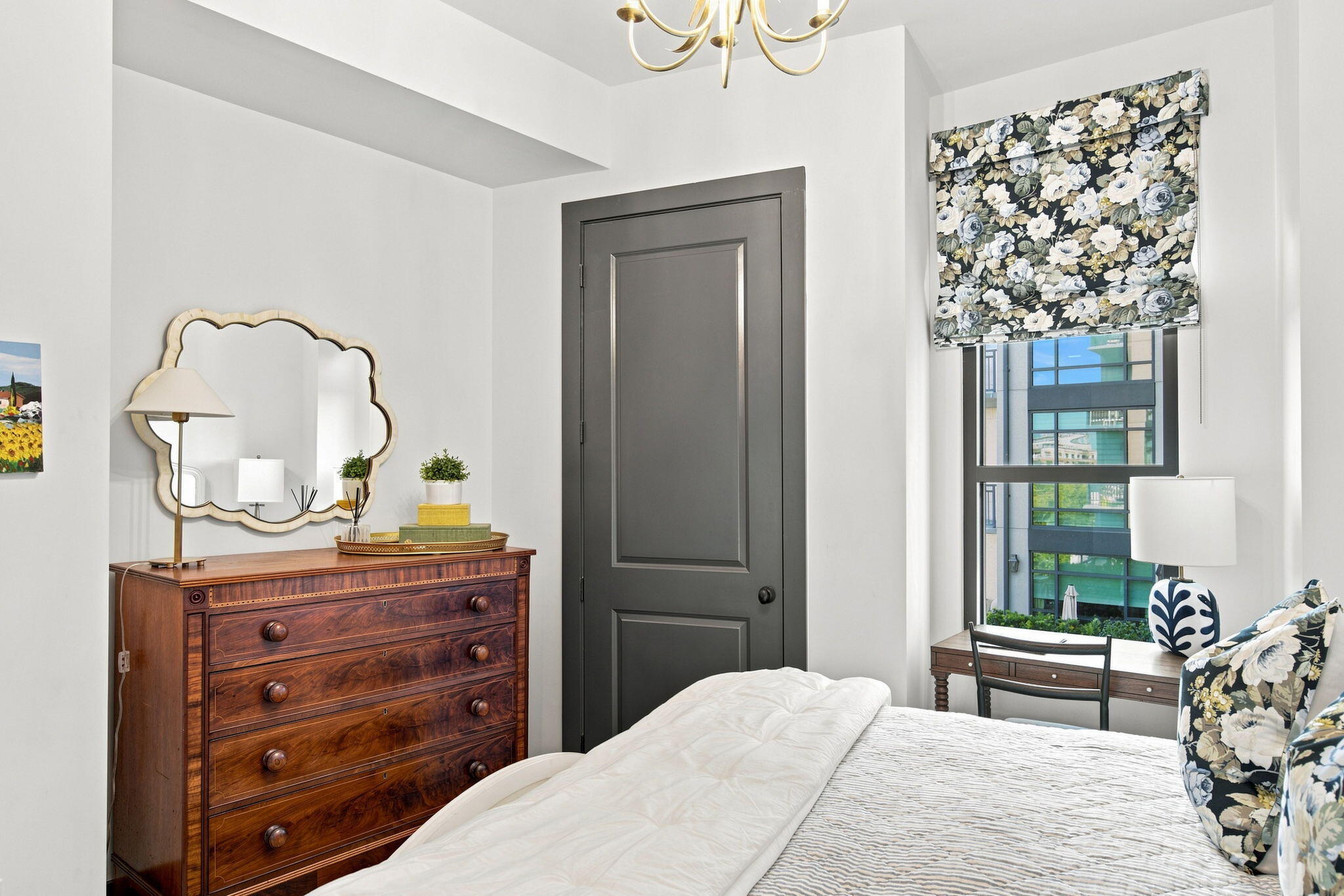 5 Gadsdenboro Street # 319
