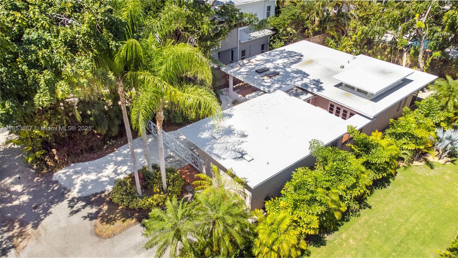 4161 Ventura Ave