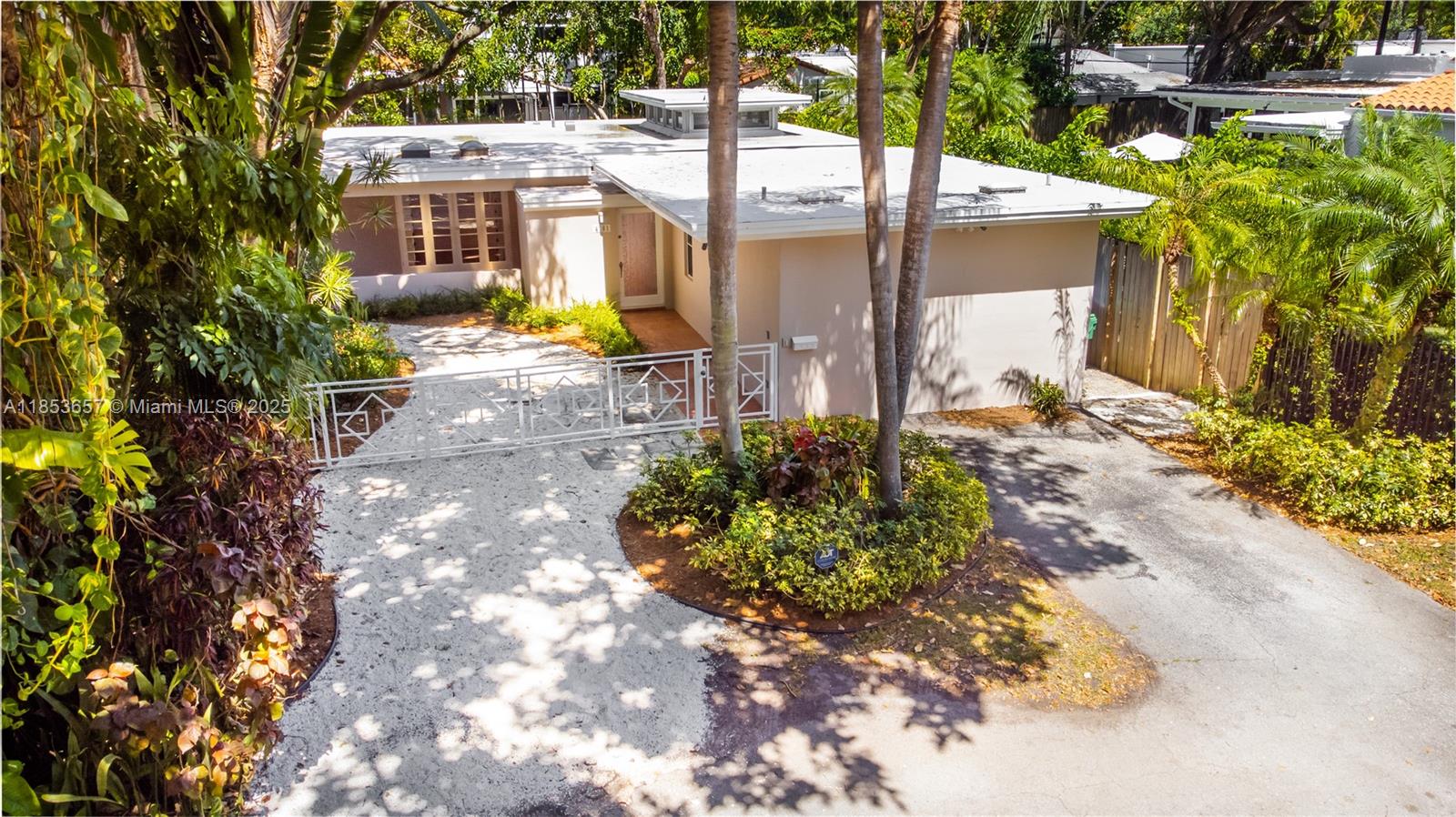 4161 Ventura Ave