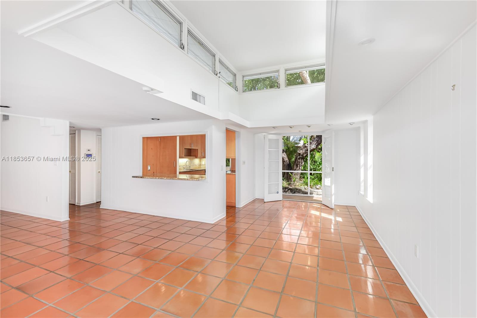 4161 Ventura Ave