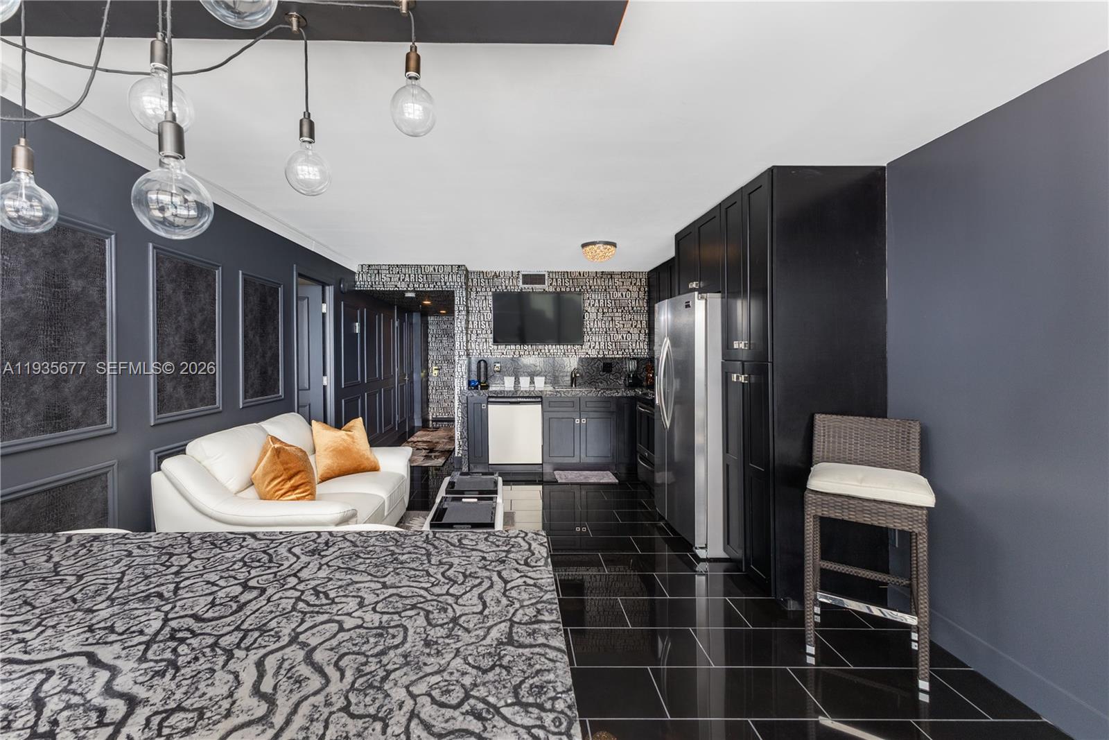 555 NE 15th St # 30H