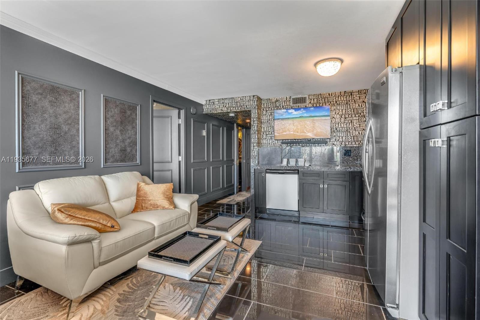 555 NE 15th St # 30H