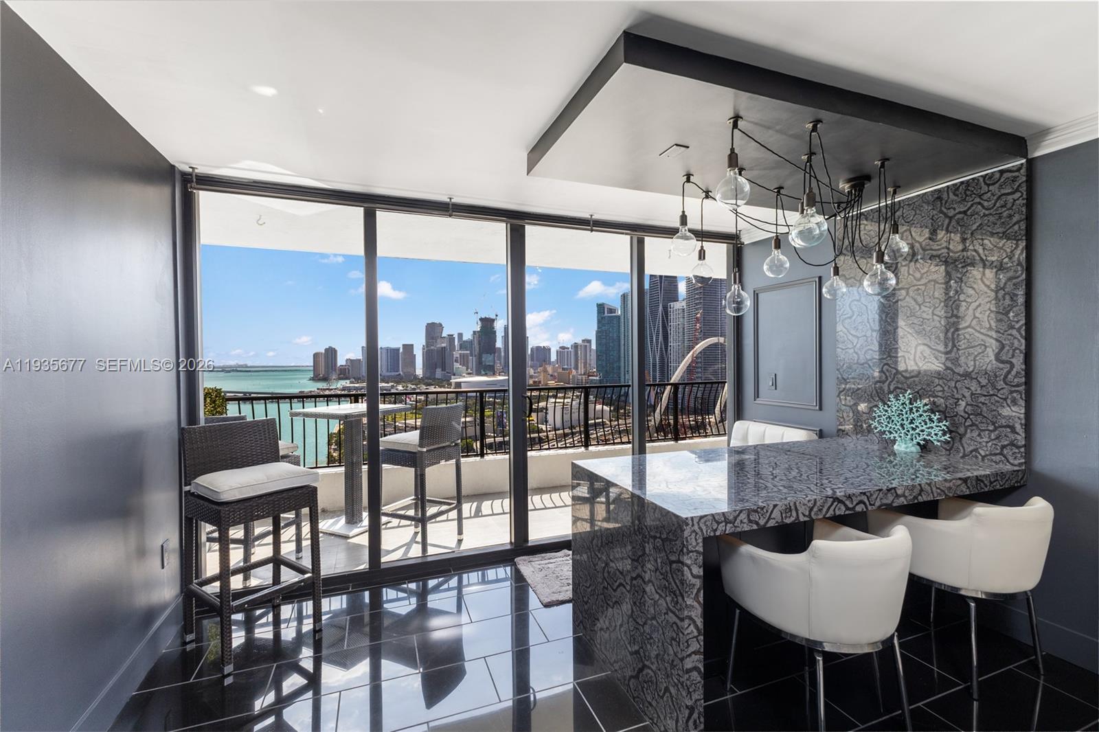 555 NE 15th St # 30H