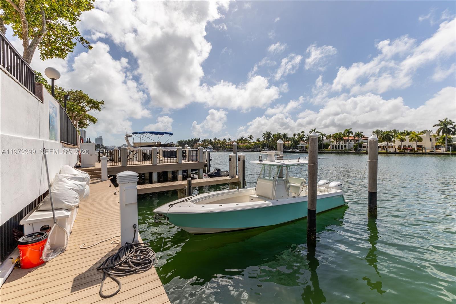 5660 Collins Ave # 11B