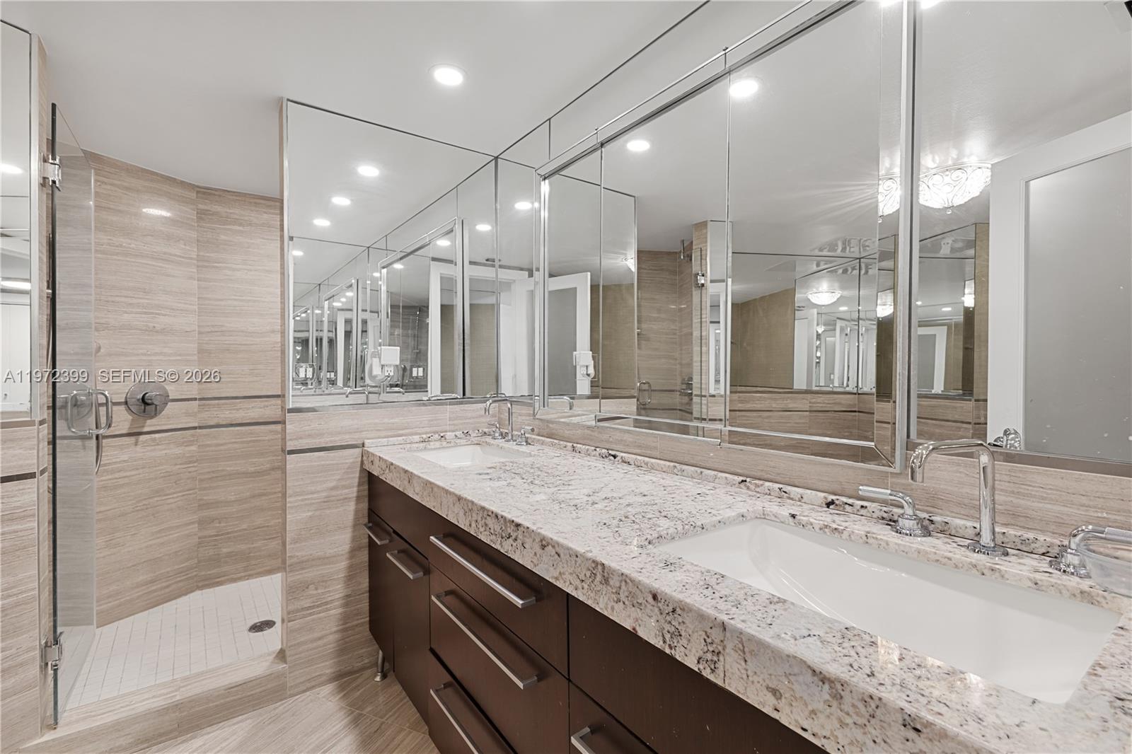 5660 Collins Ave # 11B