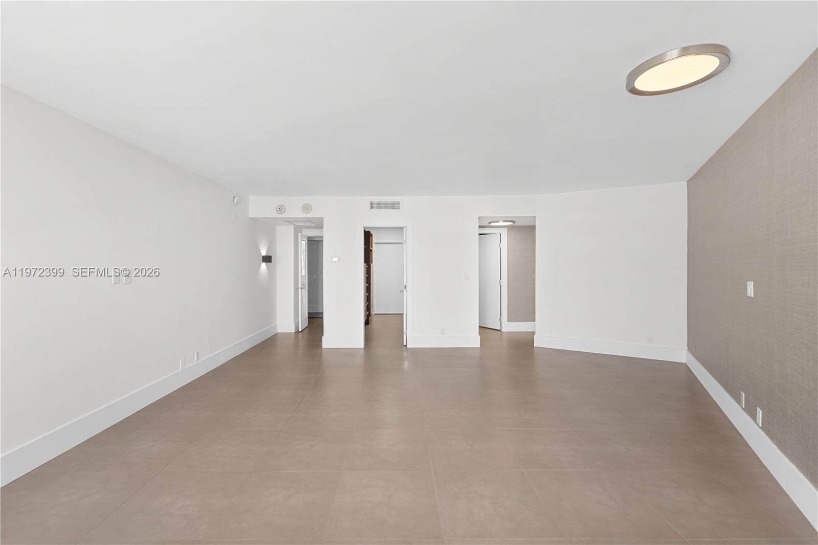 5660 Collins Ave # 11B