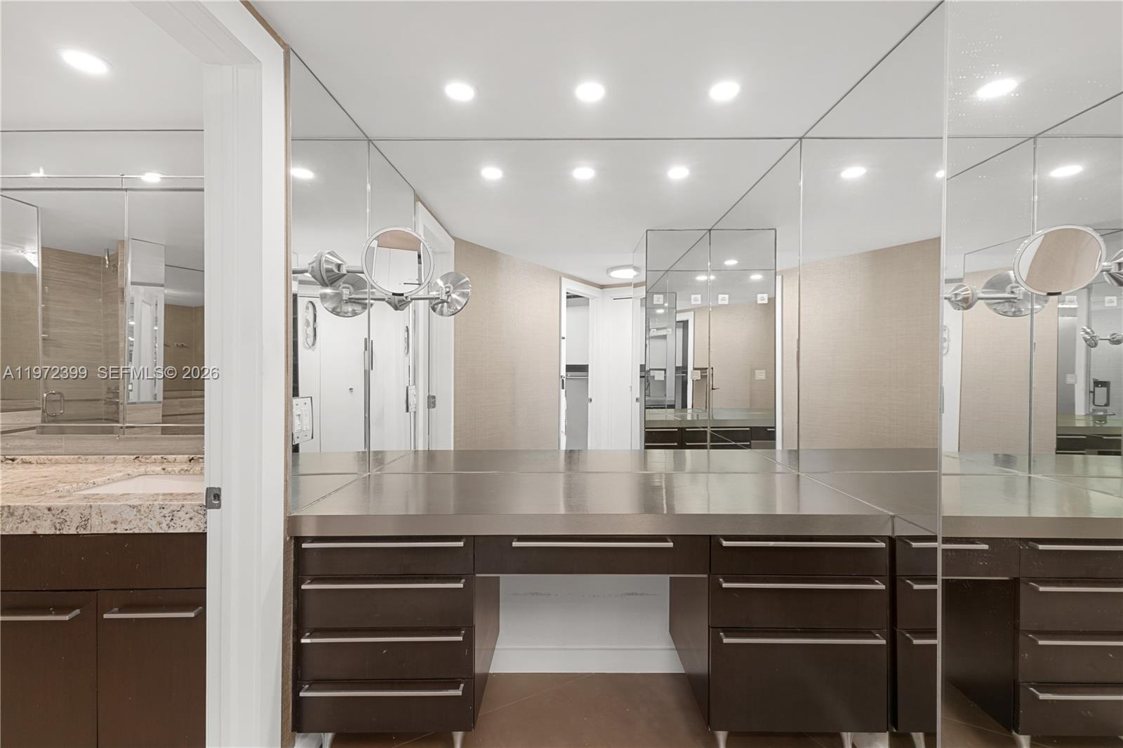 5660 Collins Ave # 11B