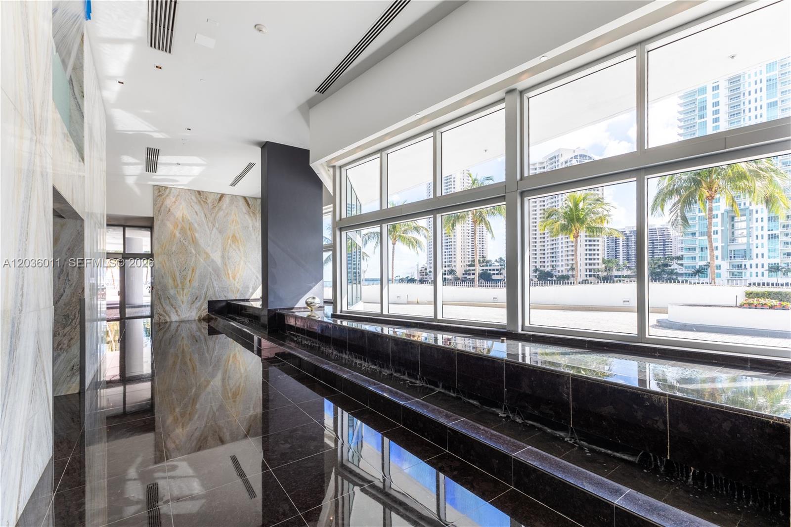 325 S Biscayne Blvd # 4015