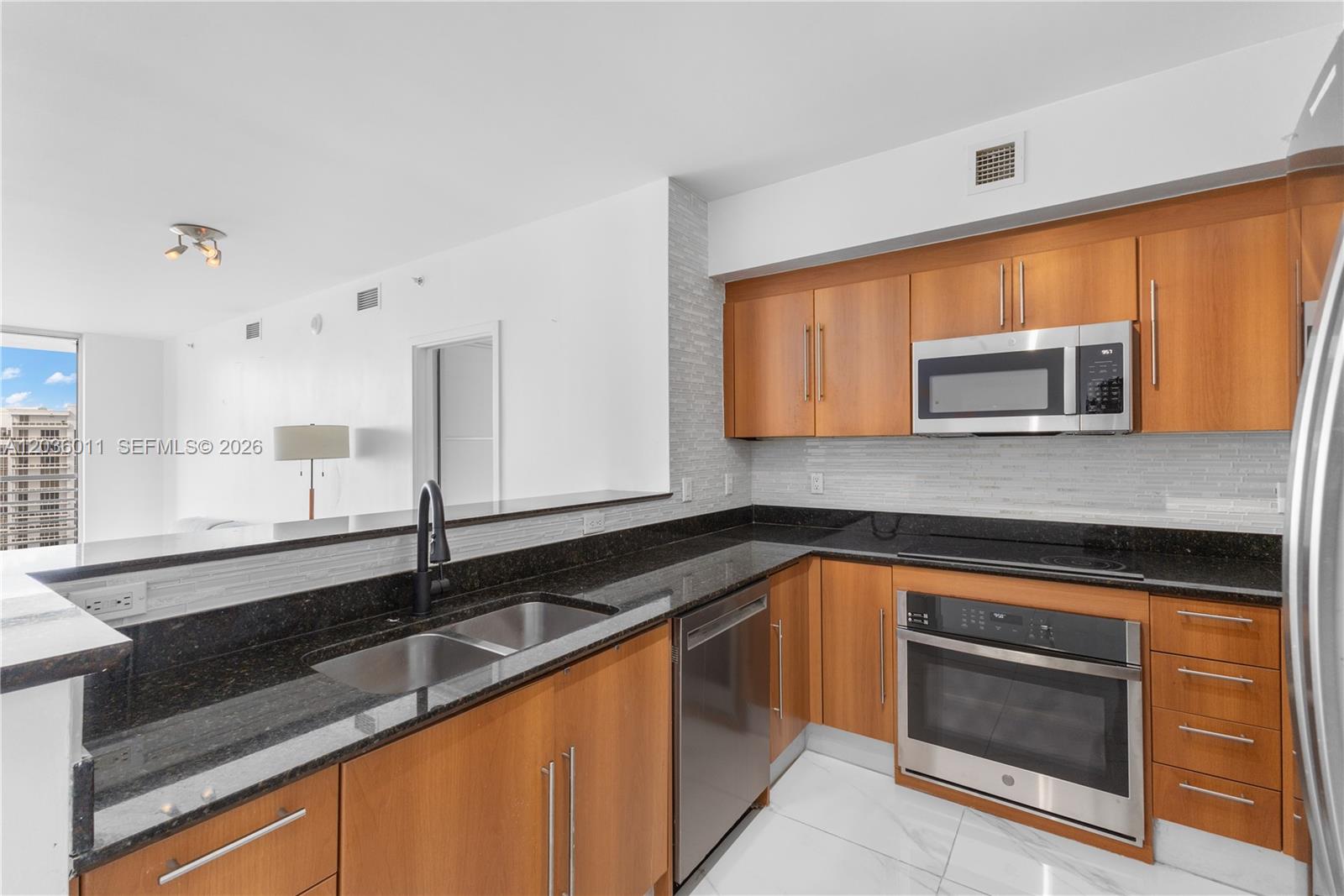325 S Biscayne Blvd # 4015