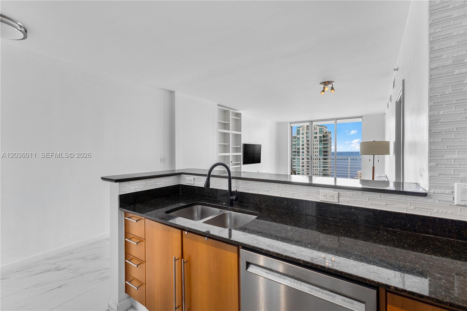 325 S Biscayne Blvd # 4015