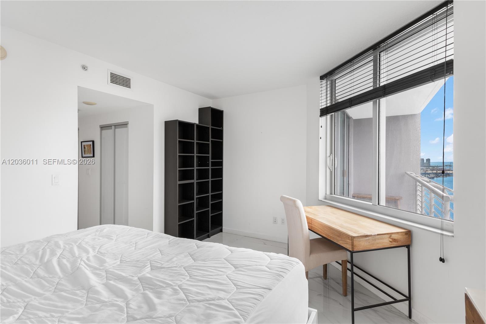 325 S Biscayne Blvd # 4015