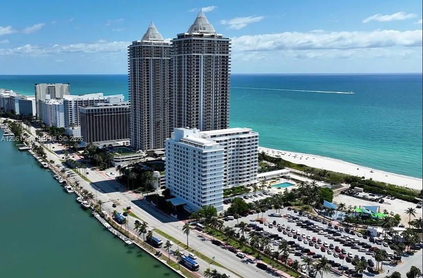 4747 Collins Ave # 709