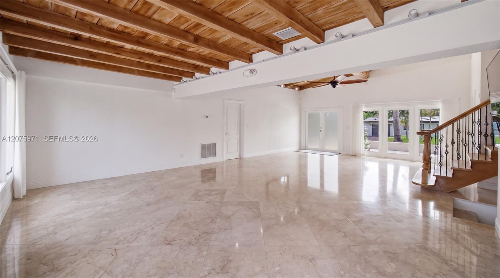 2613 Tortugas Ln