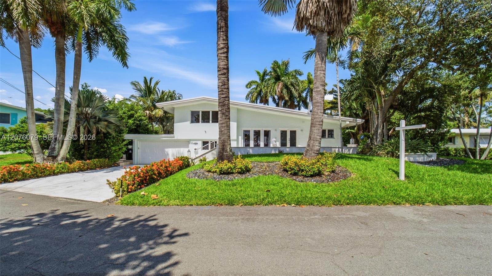 2613 Tortugas Ln