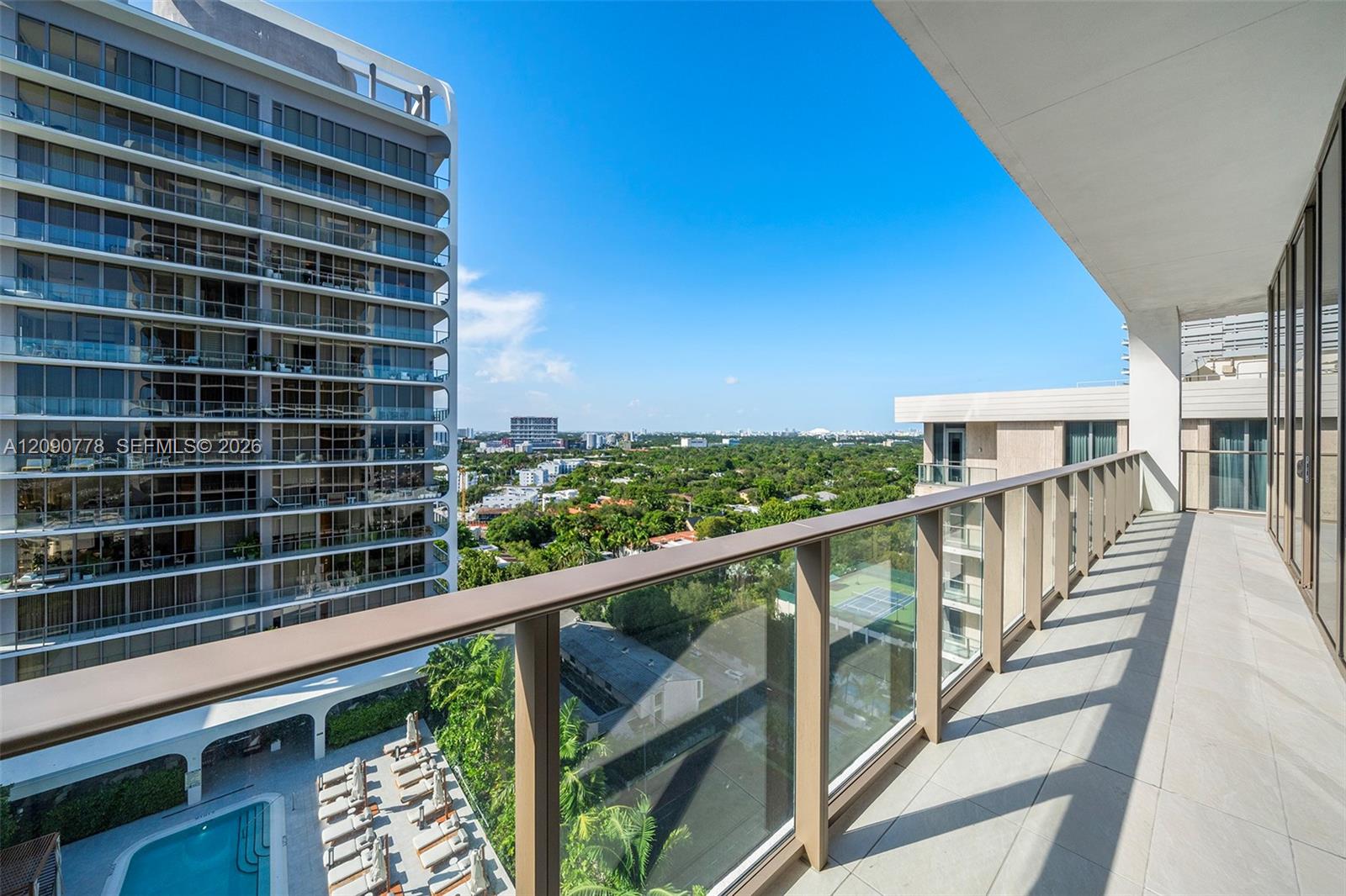2655 S Bayshore Dr # 1412