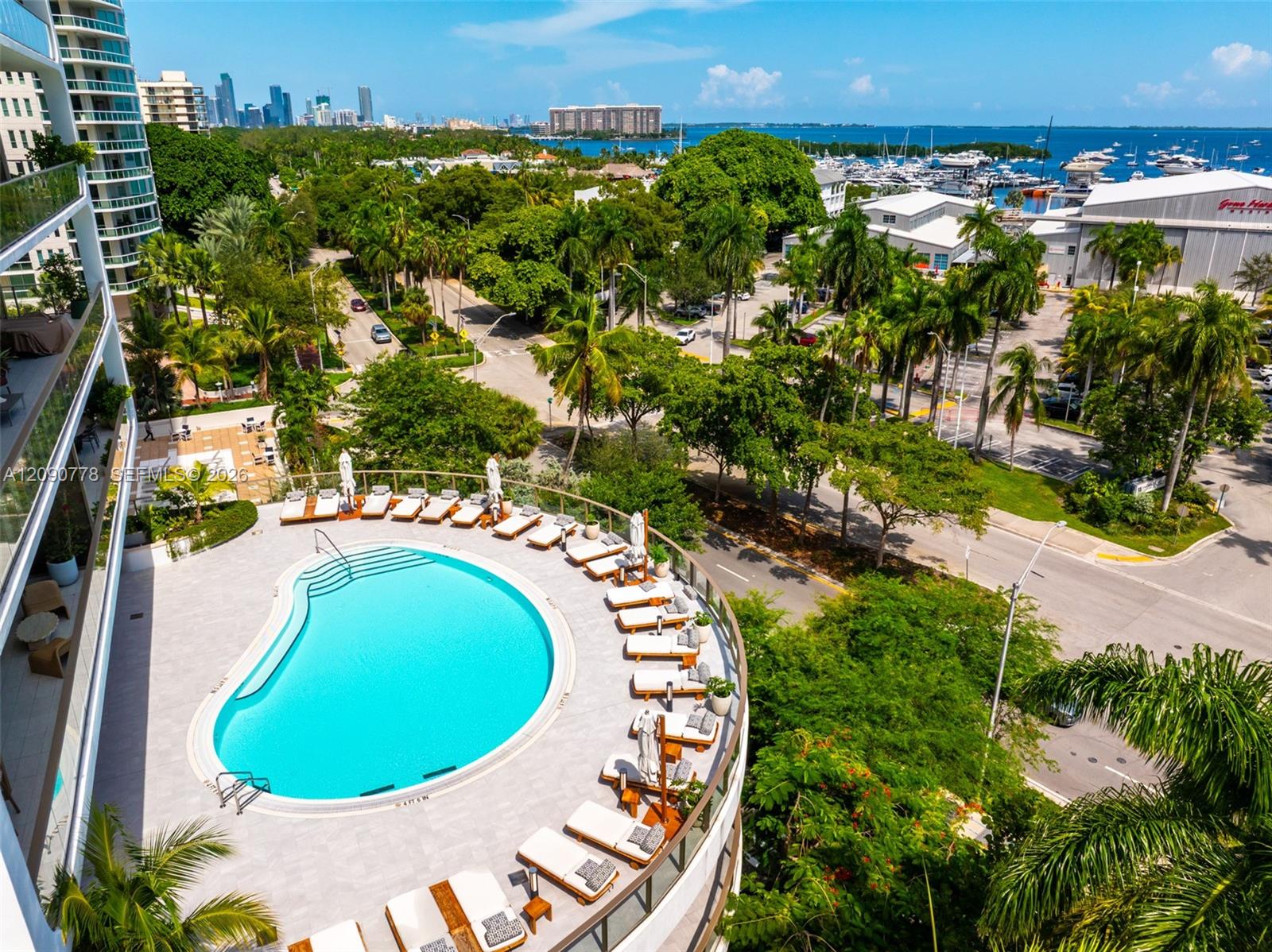 2655 S Bayshore Dr # 1412