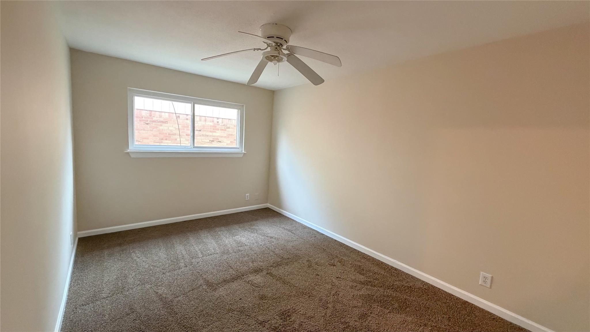 1808 Dolphin Drive