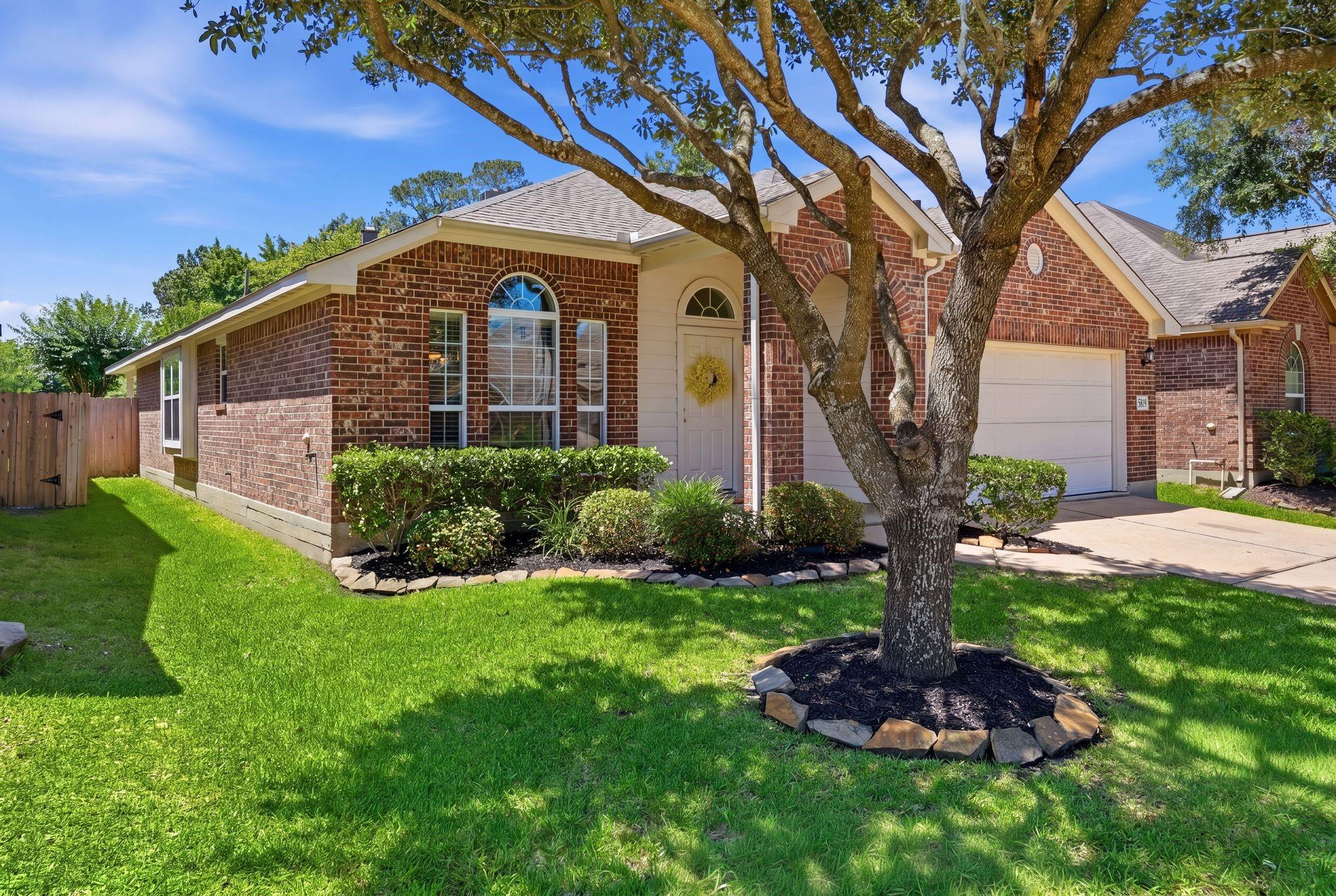 5819 Deleon Trail Drive
