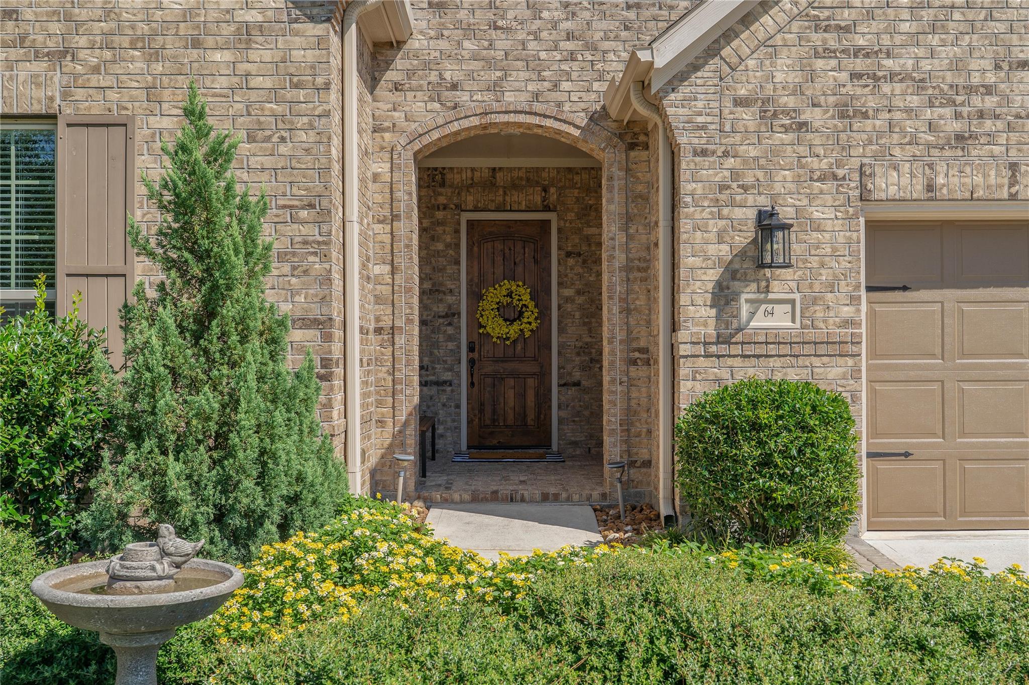 64 Venetia Grove Drive