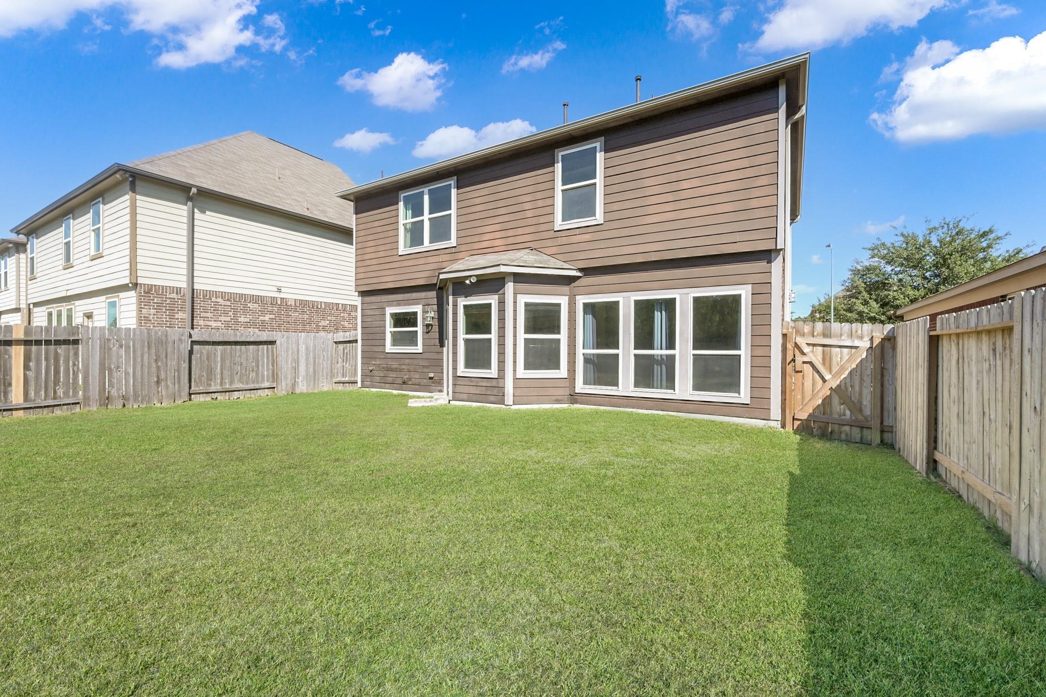 2654 Magnolia Fair Way