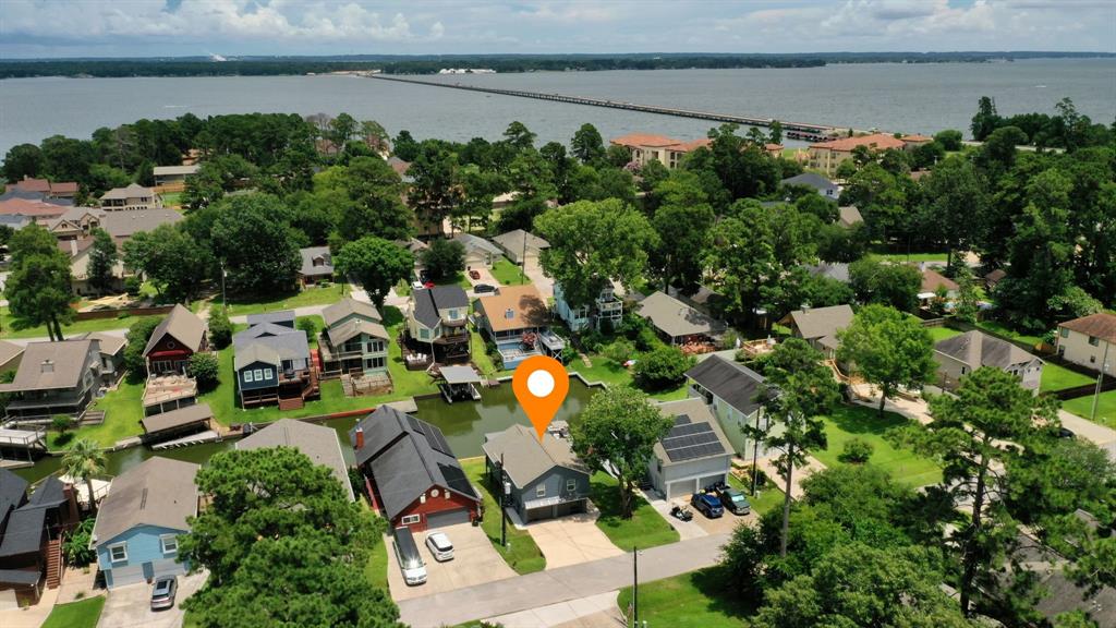 128 Clear Water Street W