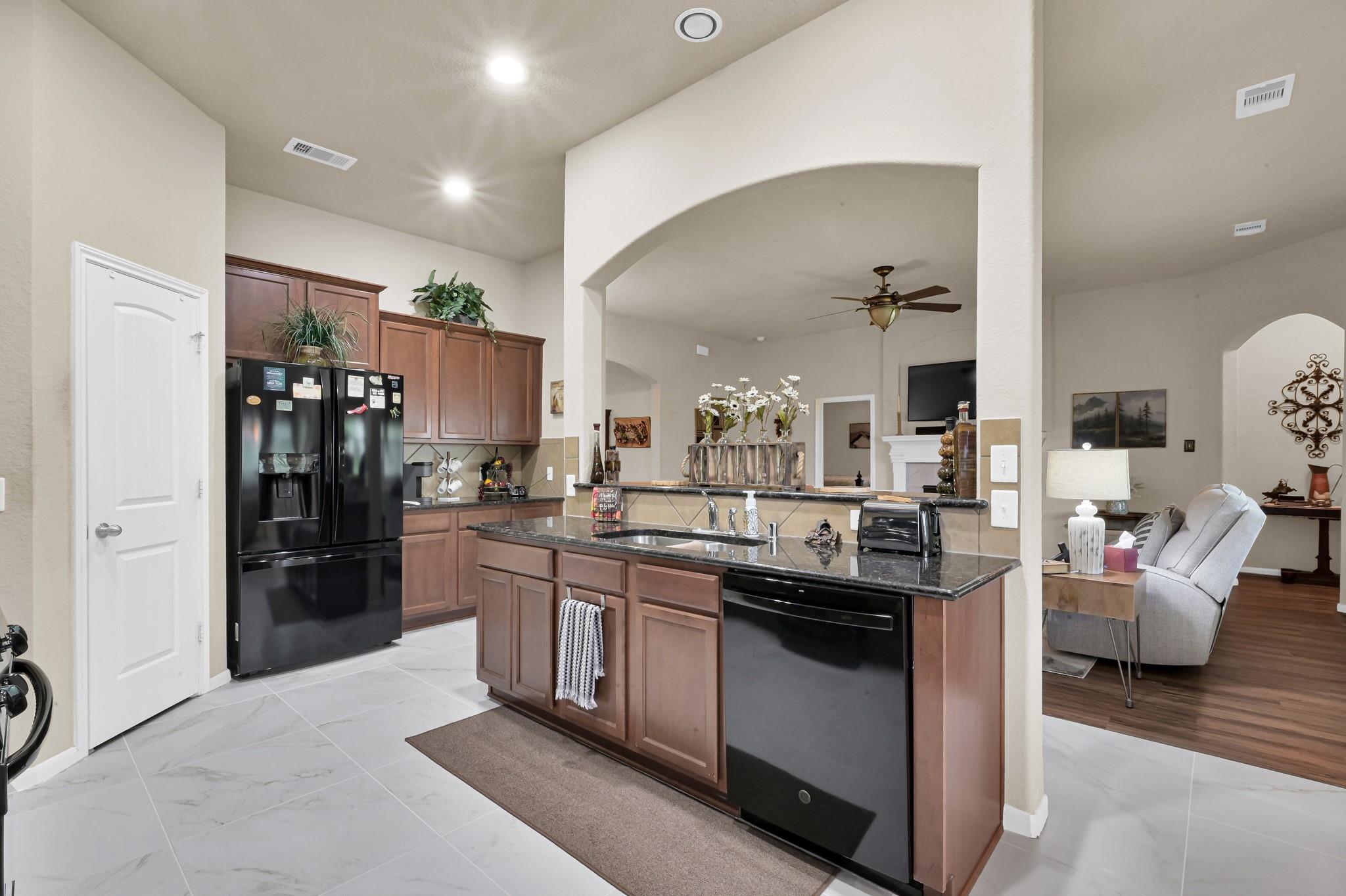 2907 Meadow Tree Lane